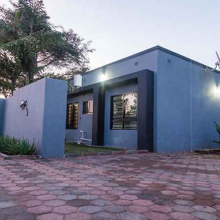 Blue Agave F1 Lägenhet Lusaka Exteriör bild