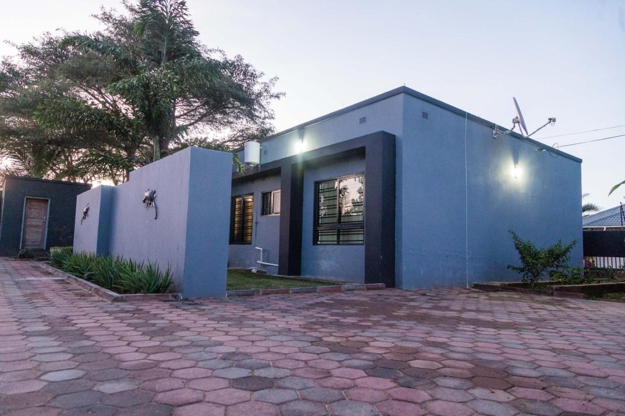 Blue Agave F1 Lägenhet Lusaka Exteriör bild