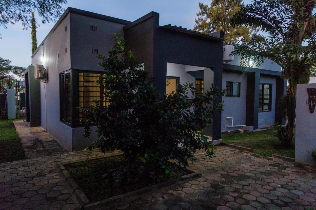 Blue Agave F1 Lägenhet Lusaka Exteriör bild